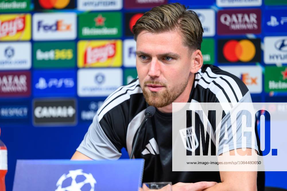 SOCCER - UEFA CL, LASK vs Liverpool LINZ,AUSTRIA,13.OCT.26 - SOCCER - UEFA Champions League, Linzer ASK vs Liverpool FC, preview, press conference, PK, Pressekonferenz LASK. Image shows Kasper Joergensen (LASK). GEPAxpictures xChristianxMoser