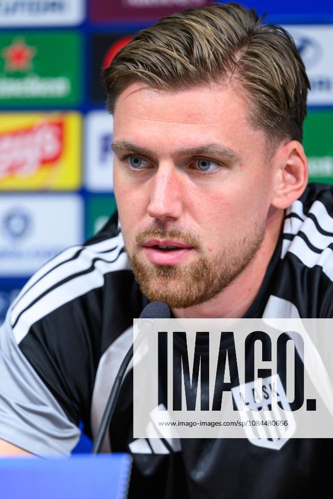 SOCCER - UEFA CL, LASK vs Liverpool LINZ,AUSTRIA,13.OCT.26 - SOCCER - UEFA Champions League, Linzer ASK vs Liverpool FC, preview, press conference, PK, Pressekonferenz LASK. Image shows Kasper Joergensen (LASK). GEPAxpictures xChristianxMoser