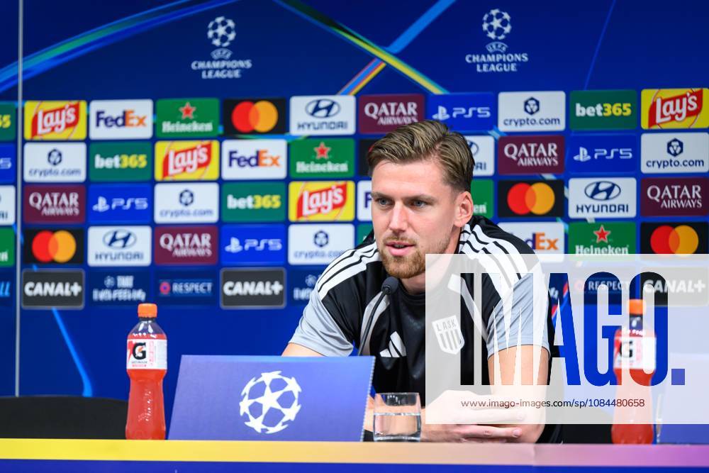 SOCCER - UEFA CL, LASK vs Liverpool LINZ,AUSTRIA,13.OCT.26 - SOCCER - UEFA Champions League, Linzer ASK vs Liverpool FC, preview, press conference, PK, Pressekonferenz LASK. Image shows Kasper Joergensen (LASK). GEPAxpictures xChristianxMoser