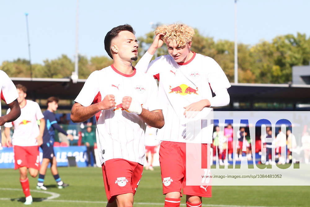 RB Leipzig U19 - PSV Eindhoven U19 UEFA Youth League Leipzig, 13.10.2026, Trainingszentrum am Cottaweg, Fußball, Saison 2026 2027, U19 Junioren, UEFA Youth League, 2. Spieltag , RB Leipzig U19 - PSV Eindhoven U19 , Im Bild: Tor für RB Leipzig, Torjubel nach dem 1:0, Torschütze Din Klapija (21, RB) , Nur für journalistische Zwecke! For editorial use only! , UEFA regulations prohibit any use of photographs as image sequences and or quasi-video. ,