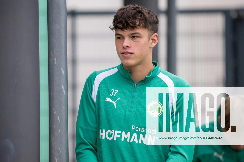 Fussball - 2. Bundesliga - Saison 2026 2027 - SpVgg Greuther Fürth Fuerth ( Kleeblatt ) - Training - - - Faton Ademi (37, SpVgg Greuther Fürth )