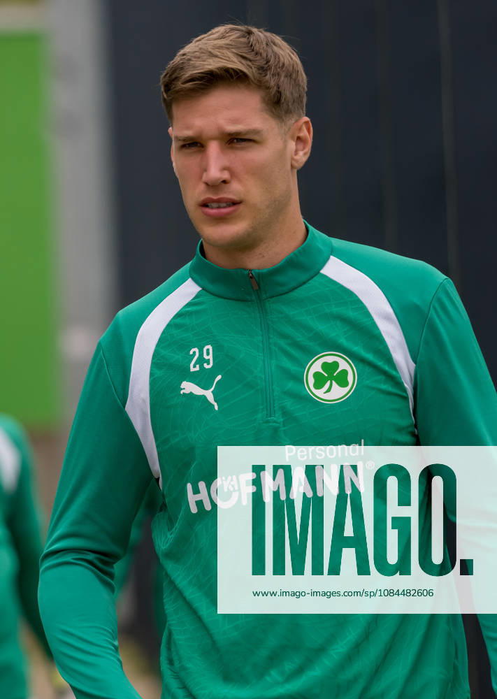 Fussball - 2. Bundesliga - Saison 2026 2027 - SpVgg Greuther Fürth Fuerth ( Kleeblatt ) - Training - - - Krisztian Keresztes (29, SpVgg Greuther Fürth )