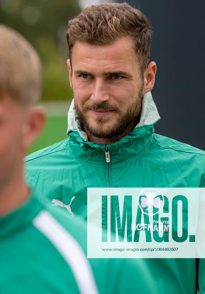 Fussball - 2. Bundesliga - Saison 2026 2027 - SpVgg Greuther Fürth Fuerth ( Kleeblatt ) - Training - - - Dennis Srbeny (7, SpVgg Greuther Fürth )