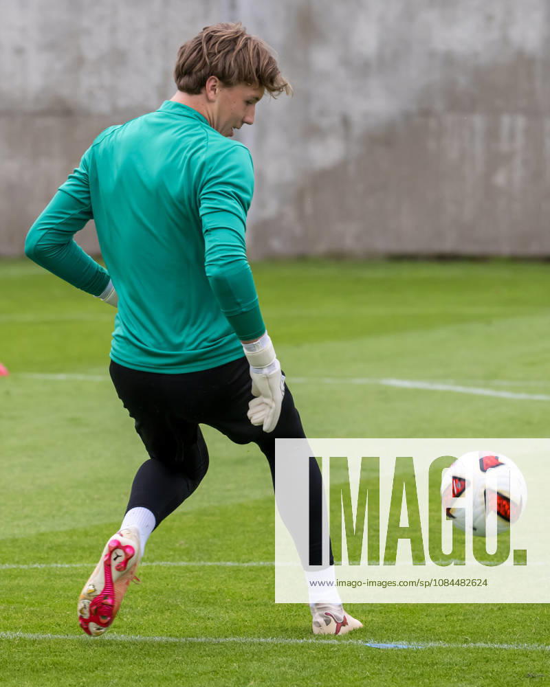 Fussball - 2. Bundesliga - Saison 2026 2027 - SpVgg Greuther Fürth Fuerth ( Kleeblatt ) - Training - - - Liam Wein ( U17, U 17 SpVgg )