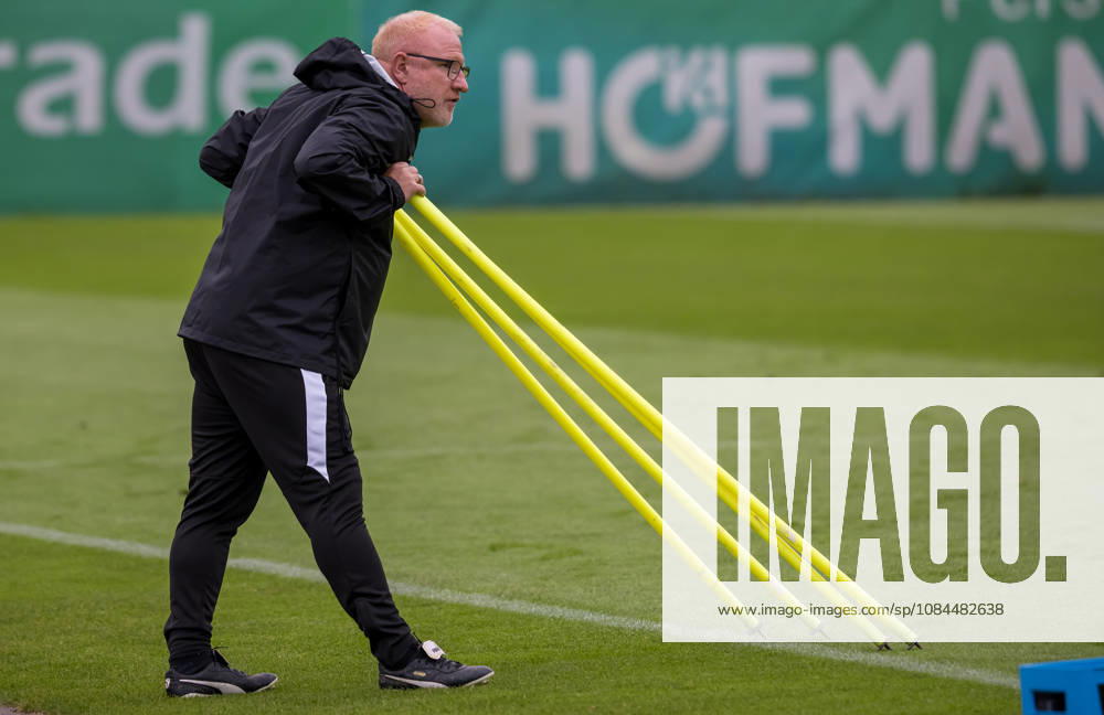 Fussball - 2. Bundesliga - Saison 2026 2027 - SpVgg Greuther Fürth Fuerth ( Kleeblatt ) - Training - - - Heiko Vogel ( Trainer SpVgg Greuther Fürth )