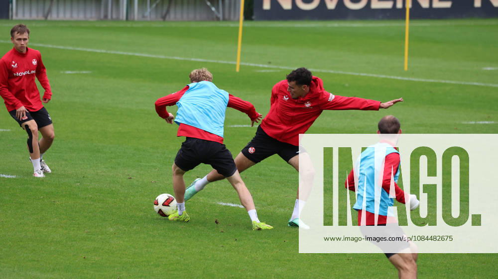 Fussball 2.Bundesliga, 1.FC Kaiserslautern - Training v.l. Ivan Prtajin (1.FC Kaiserslautern) Kaiserslautern