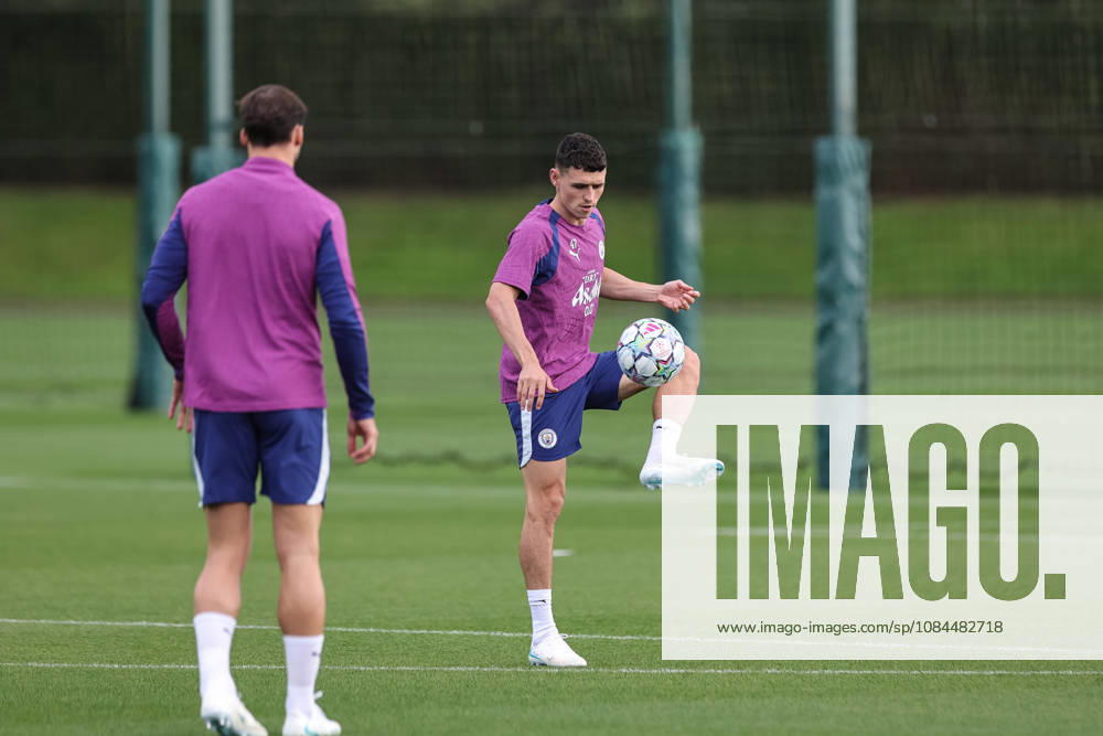 UEFA Champions League press conference, PK, Pressekonferenz and open training Matchday 2 of 8 Manchester City v Paris Saint-Germain Phil Foden of Manchester City in the training session during the UEFA Champions League press conference and open training Matchday 2 of 8 Manchester City vs Paris Saint-Germain at City Football Academy, Manchester, United Kingdom on 13 October 2026 (Photo by Mark Cosgrove News Images) Manchester City Football Academy Greater Manchester United, ManU Kingdom