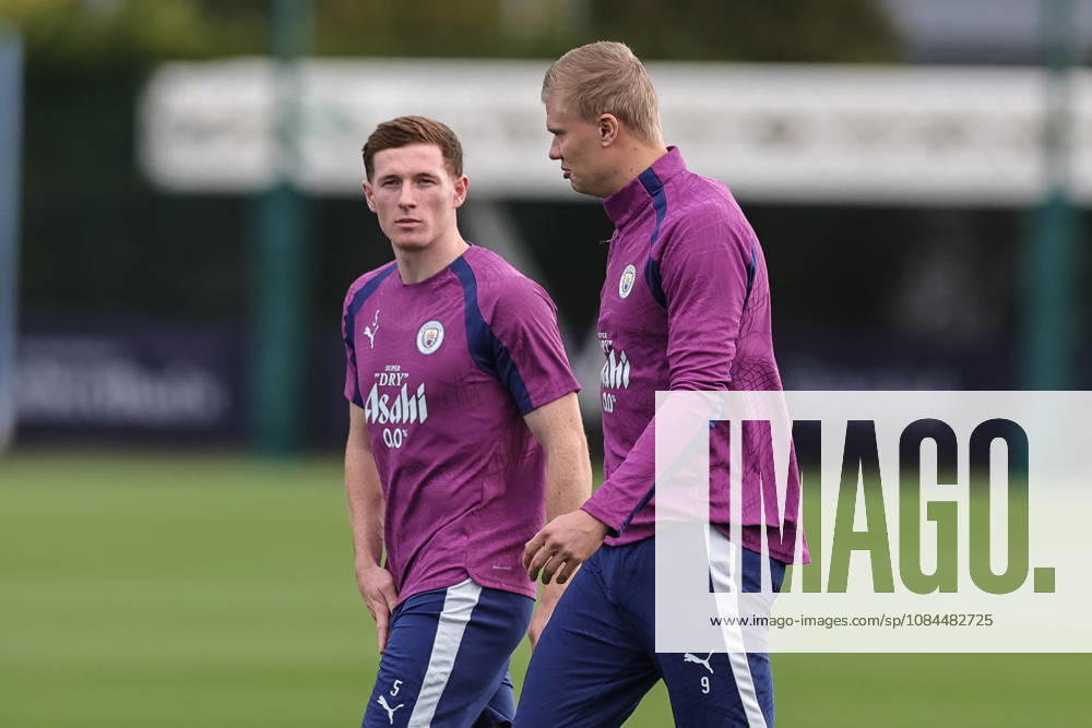 UEFA Champions League press conference, PK, Pressekonferenz and open training Matchday 2 of 8 Manchester City v Paris Saint-Germain Elliot Anderson of Manchester City and Erling Haaland of Manchester City in the training session during the UEFA Champions League press conference and open training Matchday 2 of 8 Manchester City vs Paris Saint-Germain at City Football Academy, Manchester, United Kingdom on 13 October 2026 (Photo by Mark Cosgrove News Images) Manchester City Football Academy Greater Manchester United, ManU Kingdom