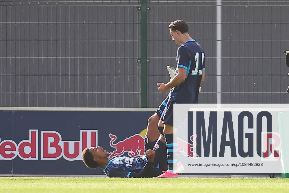 RB Leipzig U19 - PSV Eindhoven U19 UEFA Youth League Leipzig, 13.10.2026, Trainingszentrum am Cottaweg, Fußball, Saison 2026 2027, U19 Junioren, UEFA Youth League, 2. Spieltag , RB Leipzig U19 - PSV Eindhoven U19 1:6 (1:1) , Im Bild: Tor für Eindoven, Torjubel nach dem 1:2, Torschütze Austyn Jones (9 , Eindhoven) , Nur für journalistische Zwecke! For editorial use only! , UEFA regulations prohibit any use of photographs as image sequences and or quasi-video. ,