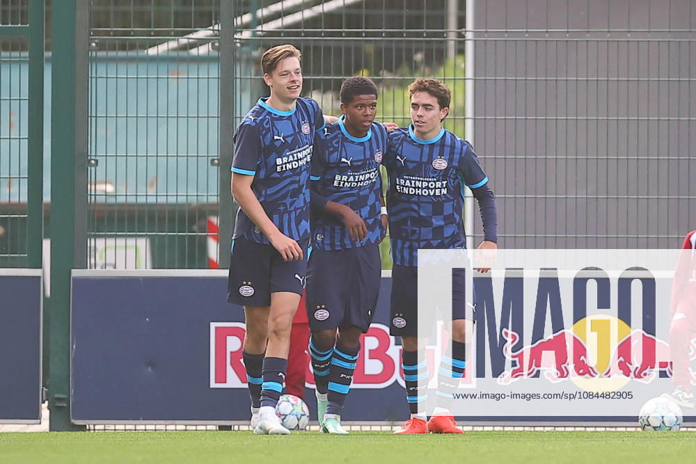 RB Leipzig U19 - PSV Eindhoven U19 UEFA Youth League Leipzig, 13.10.2026, Trainingszentrum am Cottaweg, Fußball, Saison 2026 2027, U19 Junioren, UEFA Youth League, 2. Spieltag , RB Leipzig U19 - PSV Eindhoven U19 1:6 (1:1) , Im Bild: Tor für Eindhoven, Torjubel nach dem 1:5, Torschütze Liam van Nistelrooy (19 , Eindhoven) , Nur für journalistische Zwecke! For editorial use only! , UEFA regulations prohibit any use of photographs as image sequences and or quasi-video. ,