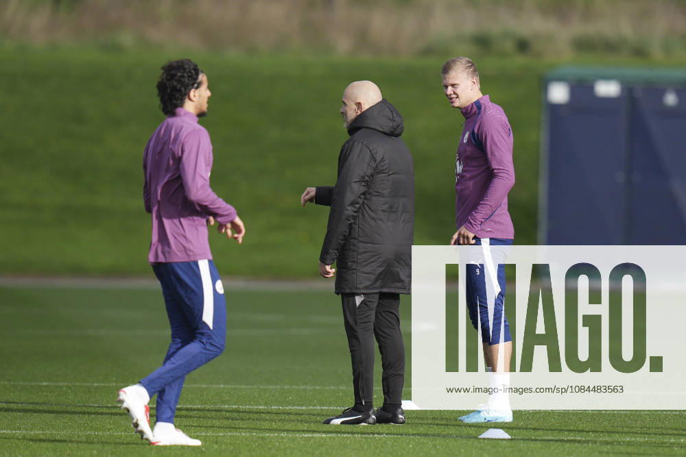 Manchester City Training, Champions League Manchester City manager Enzo Maresca speaks with Erling Haaland of Manchester City during the training session ahead of UEFA Champions League matchday 2 vs Paris Saint-Germain, Manchester City at Joie Stadium, Etihad Campus, Manchester, England on 13 October 2026 Credit: Steve Flynn Every Second Media Editorial use only. All images are copyright Every Second Media Limited. No images may be reproduced without prior permission.