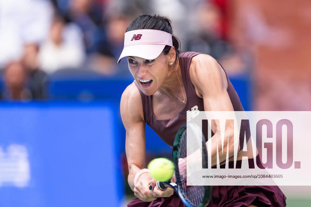 Sorana Cirstea of Romania seen in action with Hanyu Guo of China (Not in view) during the Wuhan Open final match at the Optics Valley International Tennis Center. Hanyu Guo defeated Sorana Cirstea with a score of 1-6, 7-6, 7-5. 2026 WTA, Tennis Damen Wuhan Open In Wuhan, China- 13 Oct 2026 - ZUMAs197 20261013_aaa_s197_097