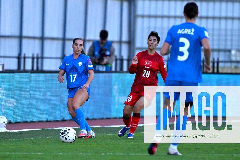 Izabela Krizaj of Slovenia (L) in action against Elif Keskin of Turkey (C) during the UEFA Women’s European Qualifiers for 2027 World Cup Play-offs Round 1, 2nd leg match between Slovenia and Turkey at Sports Park Domzale, Domzale on October 13, 2026 in Domzale, Slovenia. (Photo by Igor Kupljenik Sports Press Photo).