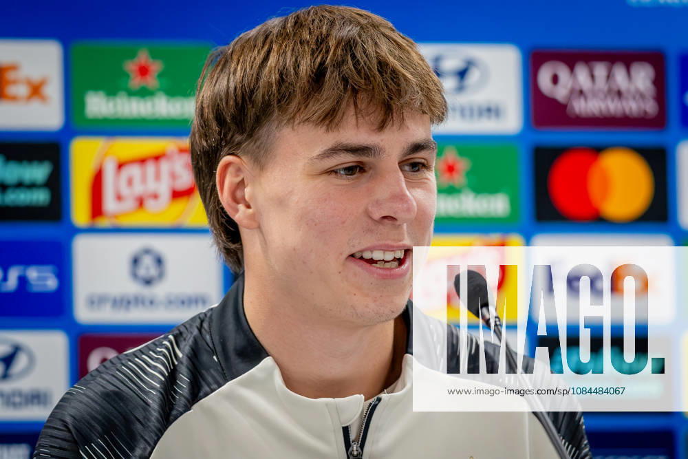 SLOVAN BRATISLAVA - STUTTGART Leo Sauer of Stuttgart speaks during press conference, PK, Pressekonferenz ahead of the matchday 2 of League phase round of UEFA Champions league football match between SK Slovan Bratislava and VfB Stuttgart at Narodny futbalovy stadion National football stadium Tehelne Pole. Bratislava, Slovakia