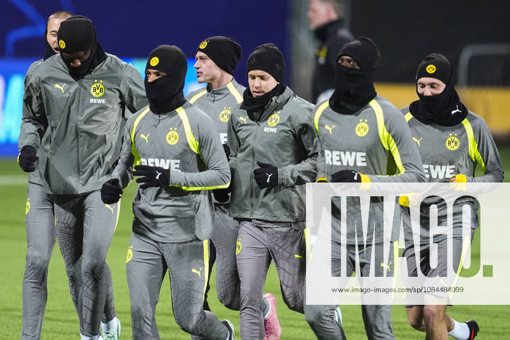 Soccer, Champions League 2026–2027, Bodo Glimt, Borussia Dortmund, Bodo, October 13, 2026: Borussia Dortmund trains at Aspmyra Stadium, the day of the Champions League soccer match between Bodo Glimt and Borussia Dortmund. Photo: Terje Pedersen, NTB, Bodo, Norway. . RESTRICTED USE FOR BETTING COMPANIES.