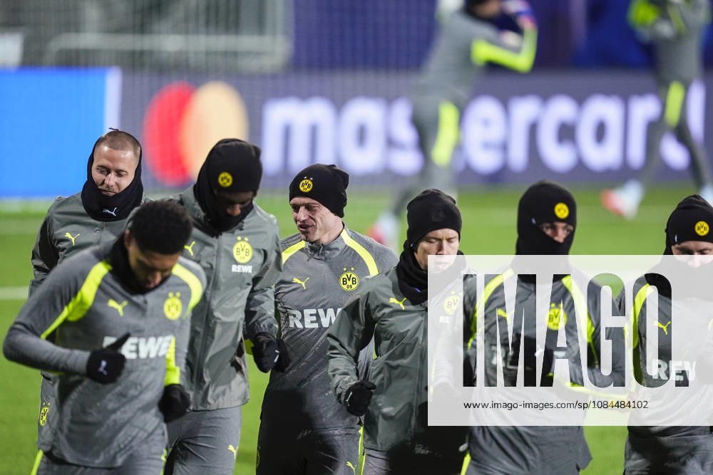 Soccer, Champions League 2026–2027, Bodo Glimt, Borussia Dortmund, Bodo, October 13, 2026: Borussia Dortmund s Julian Ryerson trains at Aspmyra Stadium, the day before the Champions League soccer match between Bodo Glimt and Borussia Dortmund. Photo: Terje Pedersen, NTB, Bodo, Norway. . RESTRICTED USE FOR BETTING COMPANIES.