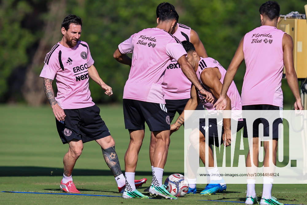 FORT LAUDERDALE, FL - OCTOBER 13: Inter Miami CF forward Lionel Messi (10) and Inter Miami CF forward Luis Suarez (9) are seen during an Inter Miami Training Session at Florida Blue Training Center on October 13, 2026 in Fort Lauderdale, Florida. (Photo by Chris Arjoon Icon Sportswire) SOCCER: OCT 13 Inter Miami CF Training Icon2610130000027