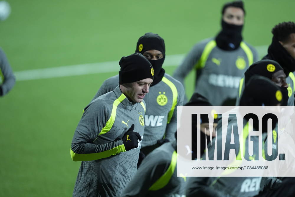 Soccer, Champions League 2026–2027, Bodo Glimt, Borussia Dortmund, Bodo, October 13, 2026: Julian Ryerson and Borussia Dortmund train at Aspmyra Stadium, the day of the Champions League soccer match between Bodo Glimt and Borussia Dortmund. Photo: Terje Pedersen, NTB, Bodo, Norway. . RESTRICTED USE FOR BETTING COMPANIES