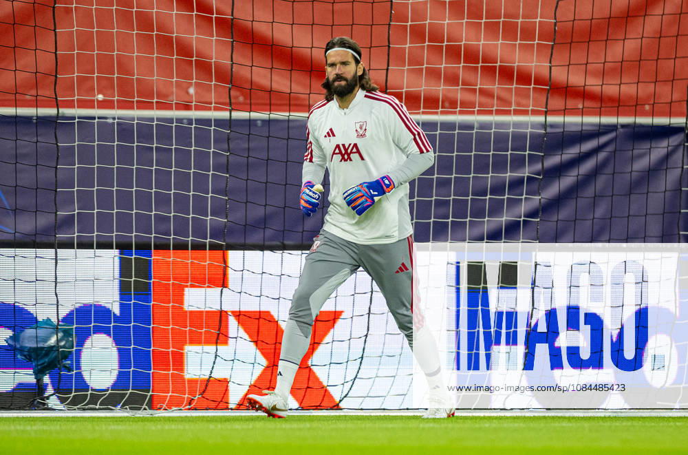 Football - UEFA Champions League - LASK v Liverpool FC - MD-1 LINZ, AUSTRIA - Tuesday, October 13, 2026: Liverpool s goalkeeper Alisson Becker during a training session ahead of the UEFA Champions League 2026 27 League Phase MD2 match between LASK and Liverpool FC at the Oberösterreich Arena. (Photo by David Rawcliffe Propaganda) LINZ Oberösterreich Arena UPPER AUSTRIA AUSTRIA