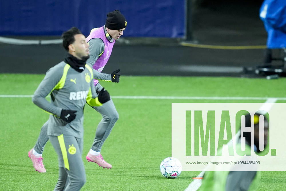 Champions League Bodo Glimt Borussia Dortmund Bodo 20261013 Julian Ryerson and Borussia Dortmund train at Aspmyra Stadium, the day of the Champions League soccer match between Bodo Glimt and Borussia Dortmund. Photo: Terje Pedersen, NTB, Bodo, Norway. . RESTRICTED USE FOR BETTING COMPANIES.
