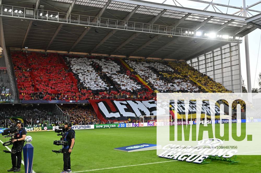 RC Lens vs Sporting CP fans and supporters of Lens pictured with a giant tifo during the Uefa Champions League matchday 2 game in the League phase in season 2026 - 2027 between Racing Club de Lens and Sporting CP Lisbon on October 13 , 2026 in Lens, France. (Photo by David Catry Sportpix) Lens Stade Bollaert Delelis France