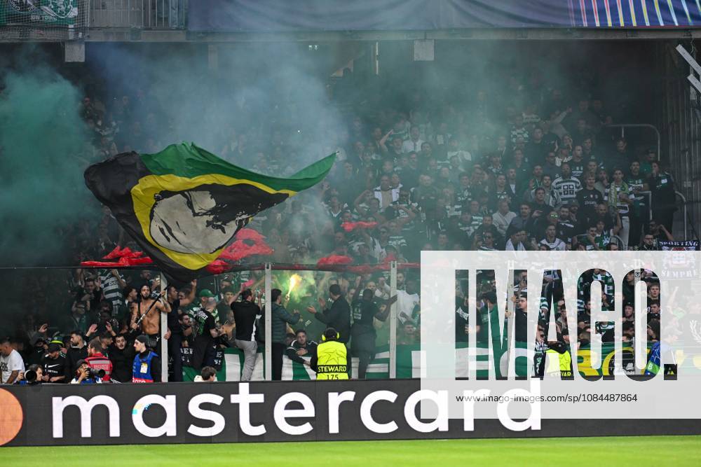 RC Lens vs Sporting CP fans and supporters of Sporting CP using pyrotechnical flares and fireworks during the Uefa Champions League matchday 2 game in the League phase in season 2026 - 2027 between Racing Club de Lens and Sporting CP Lisbon on October 13 , 2026 in Lens, France. (Photo by David Catry Sportpix) Lens Stade Bollaert Delelis France