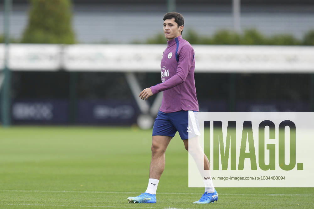 Manchester City Training, Champions League Abdukodir Khusanov of Manchester City walks out to the pitch before the training session ahead of UEFA Champions League matchday 2 vs Paris Saint-Germain, Manchester City at Joie Stadium, Etihad Campus, Manchester, England on 13 October 2026 Credit: Steve Flynn Every Second Media Editorial use only. All images are copyright Every Second Media Limited. No images may be reproduced without prior permission.