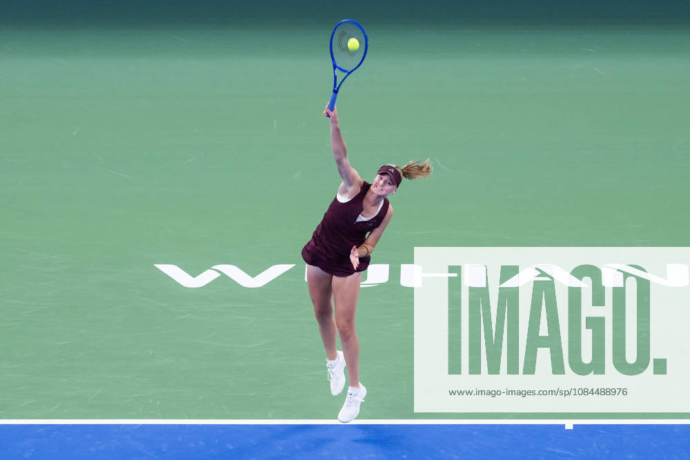 2026 WTA, Tennis Damen Wuhan Open: Ashlyn Krueger - Shuai Zhang in wuhan, China - 13 Oct 2026 American tennis player Ashlyn Krueger, seen in action during the Wuhan Open final match played at the Optics Valley International Tennis Center against Chinese tennis player Shuai Zhang (Not in picture) in Wuhan. Ashlyn Krueger defeated Shuai Zhang with a score of 6-3, 6-0. wuhan China