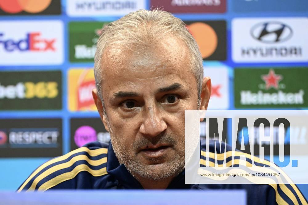 Ahead of Aston Villa v Fenerbahce - UEFA Champions League BIRMINGHAM, UNITED KINGDOM - OCTOBER 13 : Fenerbahce head coach Ismail Kartal speaks to members of the media during a press conference, PK, Pressekonferenz ahead of the UEFA Champions League match day two between Aston Villa and Fenerbahce at Villa Park in Birmingham, United Kingdom on October 13, 2026. Rasid Necati Aslim Anadolu Birmingham United Kingdom. Editorial use only. Please get in touch for any other usage.