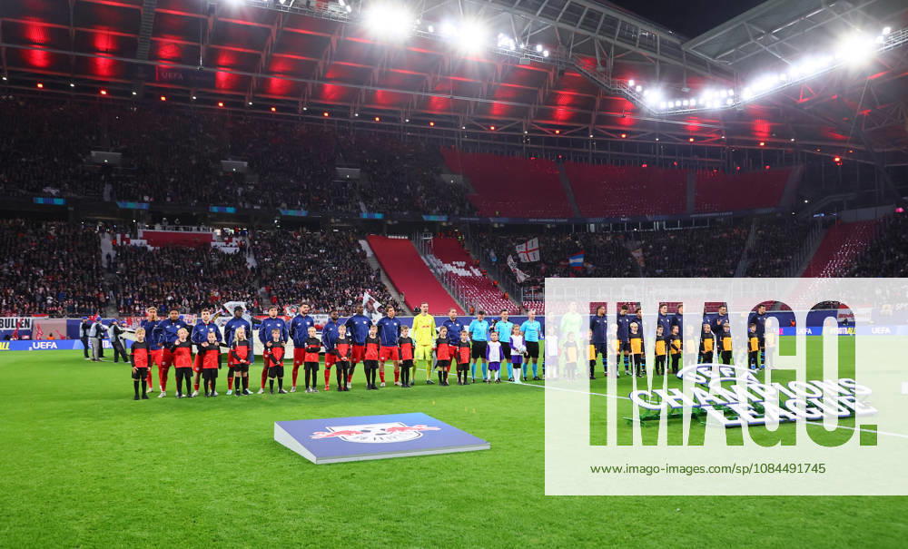 RB Leipzig - PSV Eindhoven Champions League Leipzig, 13.10.2026, Red Bull Arena, UEFA Champions League , RBLeipzig (GER) vs. PSV Eindhoven (NED) , Im Bild: Aufstellung der Mannschaften ,