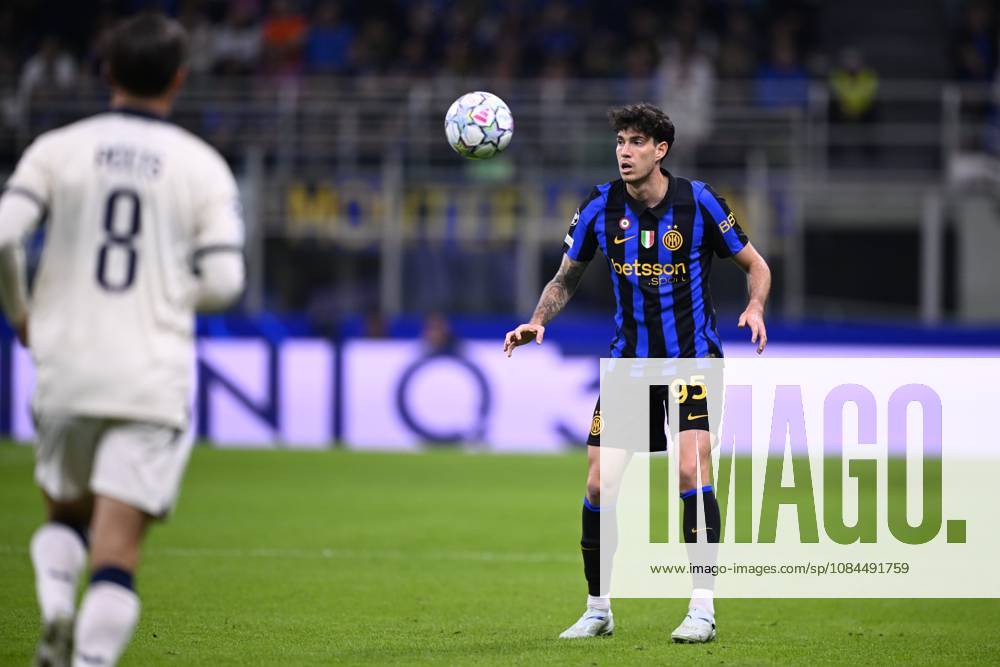 Inter Milan v Club Brugge - UEFA Champions League MILAN, ITALY - OCTOBER 13 : Bastoni Alessandro defender of Inter Milan in action during the UEFA Champions League 2026 27 League Phase matchday 2 match between Inter Milan and Club Brugge on October 13, 2026 in Milan, Italy, 13 10 2026 Milan Italy