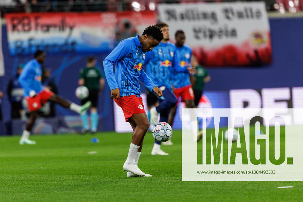 GER, Fussball, Herren, UEFA Chempionsleague 2026 2027, RB Leipzig vs. PSV Eindhoven Christopher Nkunku (RB Leipzig 28) bei der Erwärmung Leipzig Red Bull Arena Sachsen Deutschland