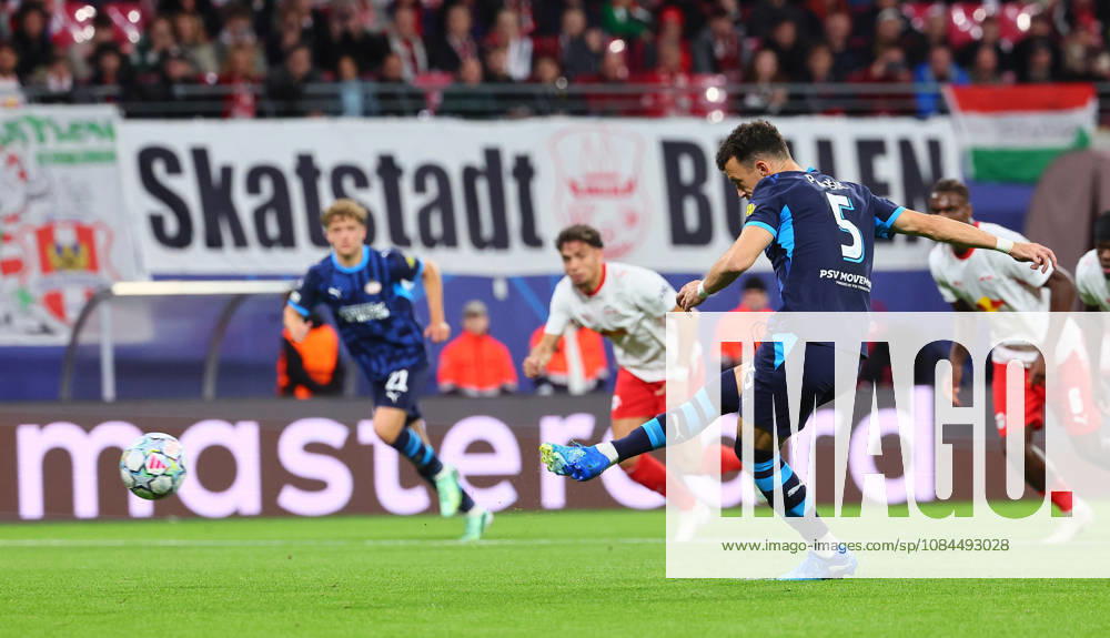 RB Leipzig - PSV Eindhoven Champions League Leipzig, 13.10.2026, Red Bull Arena, UEFA Champions League , RBLeipzig (GER) vs. PSV Eindhoven (NED) , Im Bild : Ivan Perisic ( 5, PSV) vergibt einen Elfmeter ,