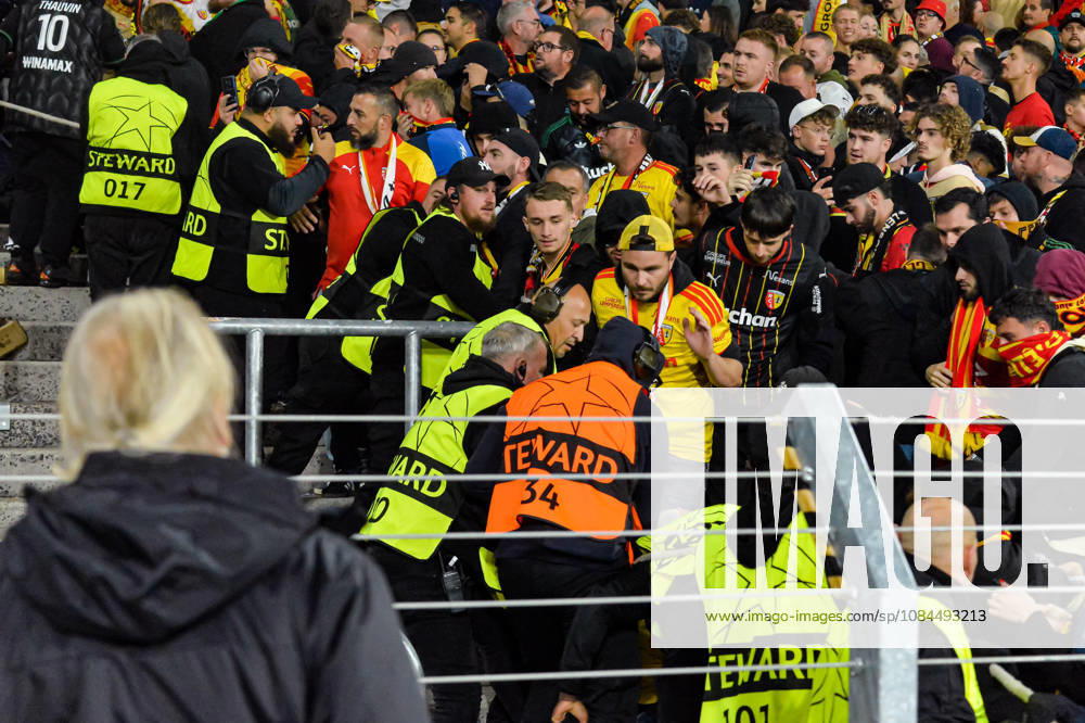 Echauffourées en fin de match entre les supporters Lensois et Portugais