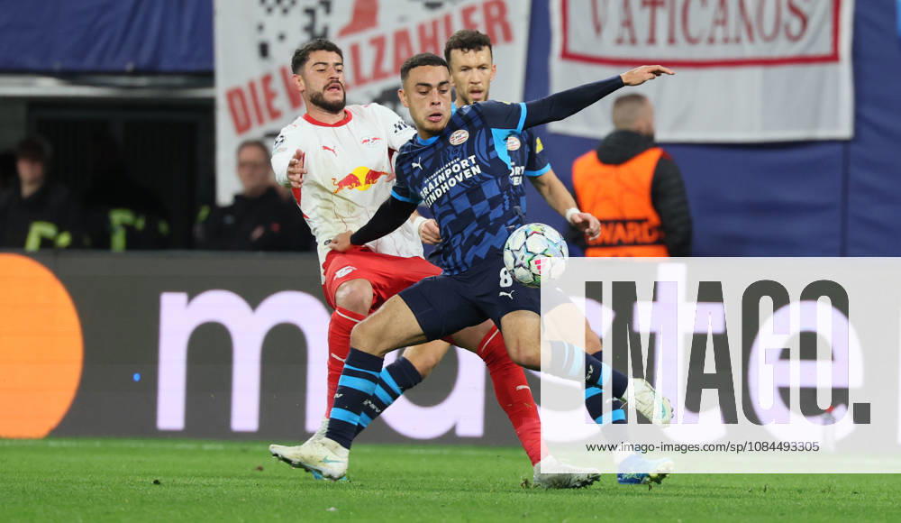 RB Leipzig - PSV Eindhoven Champions League Leipzig, 13.10.2026, Red Bull Arena, Fussball, UEFA Champions League , Gruppenphase, 2.Spieltag, RB Leipzig vs. PSV Eindhoven , Im Bild von links: Romulo (40, RB Leipzig), Sergino Dest ( 8, PSV), Ivan Perisic ( 5, PSV). , Nur zur redaktionellen Nutzung. Only editorial use. , UEFA regulations prohibit any use of photographs as image sequences and or quasi-video. ,