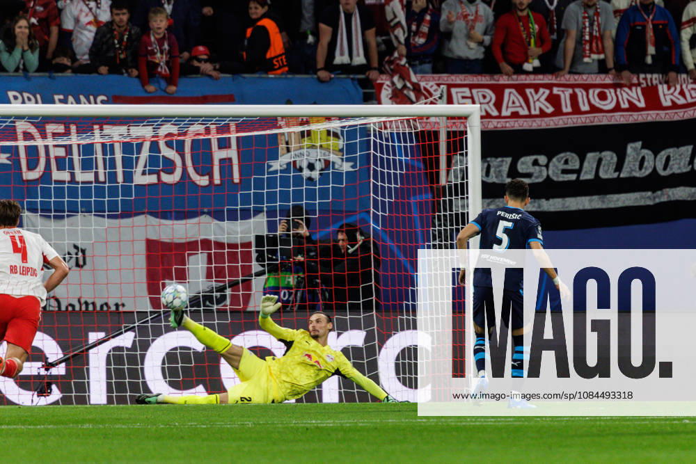 GER, Fussball, Herren, UEFA Chempionsleague 2026 2027, RB Leipzig vs. PSV Eindhoven Maarten Vandevoordt (RB Leipzig 26) hält den Strafstoss von Ivan PeriÅ¡iÄ‡ Ivan Perisic (PSV Eindhoven 5) Leipzig Red Bull Arena Sachsen Deutschland