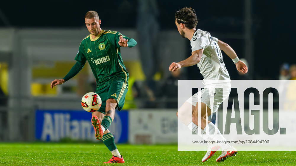 Fussball - Saison 2026 2027 - Regionalliga Bayern - 14. Spieltag: SC Eltersdorf - SV Wacker Burghausen - JoTe - - Tom Feulner (23, SC Eltersdorf ) Moritz Bangerter (17, SV Wacker Burghausen )