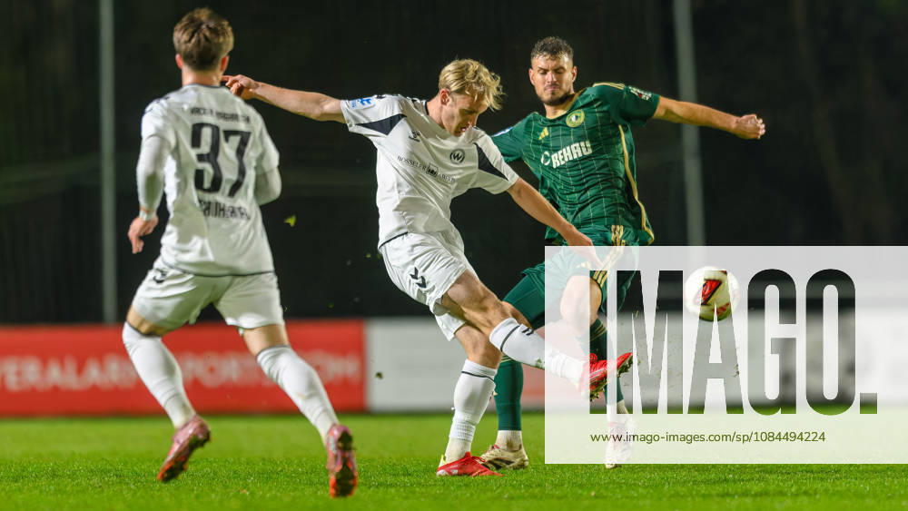 Fussball - Saison 2026 2027 - Regionalliga Bayern - 14. Spieltag: SC Eltersdorf - SV Wacker Burghausen - JoTe - - Maximilian Schuhbauer (37, SV Wacker Burghausen Adrian Hofherr (18, SV Wacker Burghausen ) Sebastian Marx (28, SC Eltersdorf )