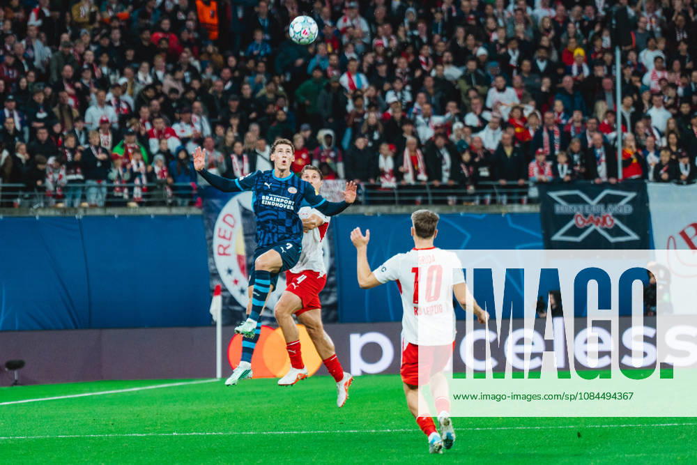 Ruben van Bommel (PSV Eindhoven, 7) header RB Leipzig vs PSV Eindhoven, UEFA Champions League, Champions League, Germany, Football, 26 27, GER, Leipzig, Red Bull Arena Stadium, 13 October 2026 DFL regulations prohibit any use of photographs as image sequences and or quasi-video.DFL regulations prohibit any use of photographs as image sequences and or quasi-video. Leipzig Red Bull Arena, Leipzig Sachsen GER