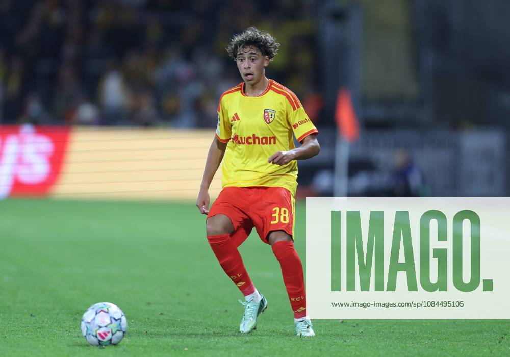 UEFA Champions League - RC Lens v Sporting Club de Portugal LENS, FRANCE, OCTOBER 13: Mezian Mesloub of Lens on the ball during the UEFA Champions League 2026 27 League Phase MD2 match between RC Lens and Sporting Club de Portugal at Stade Bollaert-Delelis on October 13, 2026 in Lens, France. (Photo by Daniel Weir) Lens Stade Bollaert-Delelis France