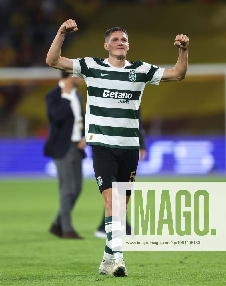 UEFA Champions League - RC Lens v Sporting Club de Portugal LENS, FRANCE, OCTOBER 13: Sergi Altimira of Sporting CP punches the air in celebration at the full time whistle as he celebrates the 2-0 victory during the UEFA Champions League 2026 27 League Phase MD2 match between RC Lens and Sporting Club de Portugal at Stade Bollaert-Delelis on October 13, 2026 in Lens, France. (Photo by Daniel Weir) Lens Stade Bollaert-Delelis France