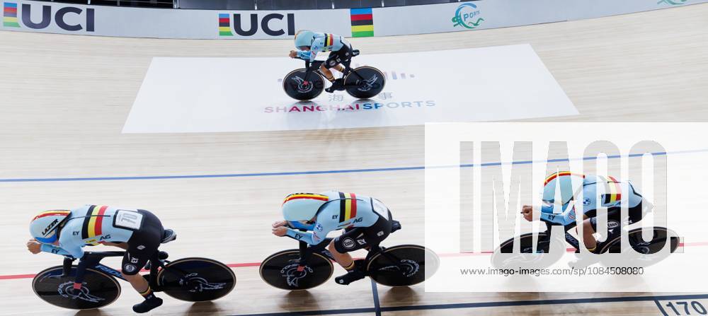 L-R, Belgian Helene Hesters; Belgian Katrijn De Clercq; Belgian Luca Vierstraete (up) and Belgian Shari Bossuyt pictured in action during the Womens Scratch event at the UCI Track cycling, Rad, Radsport, Bahnrad, Bahn World Championships in Shanghai, China on Wednesday 14 October 2026. The worlds are taking place from 14 to 18 October 2026. BENOITxDOPPAGNE x189755350x