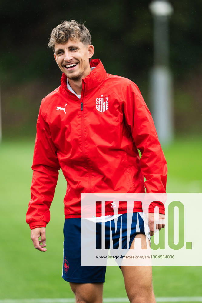 SOCCER - UEFA EL, RBS vs Milan SALZBURG,AUSTRIA,14.OCT.26 - SOCCER - UEFA Europa League, Red Bull Salzburg vs AC Milan, preview, training RBS. Image shows Jesper Lindstrom (RBS). GEPAxpictures Arellano