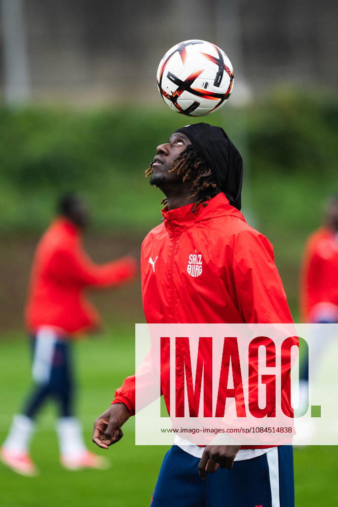 SOCCER - UEFA EL, RBS vs Milan SALZBURG,AUSTRIA,14.OCT.26 - SOCCER - UEFA Europa League, Red Bull Salzburg vs AC Milan, preview, training RBS. Image shows Gaoussou Diakità (RBS). GEPAxpictures Arellano