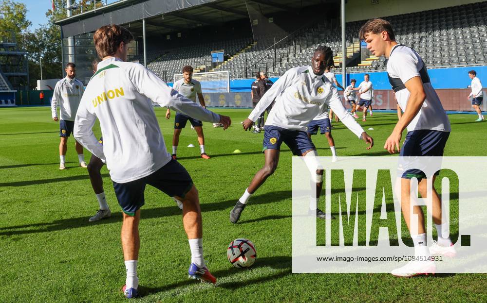 Union s Massire Sylla and Union s Dennis Egel fight for the ball during a training session of Belgian soccer team Royale Union Saint-Gilloise, Wednesday 14 October 2026 in Leuven. The team is preparing for the 2nd match of the UEFA Europa League league phase against Spanish Real Sociedad tomorrow. VIRGINIExLEFOUR x189778744x