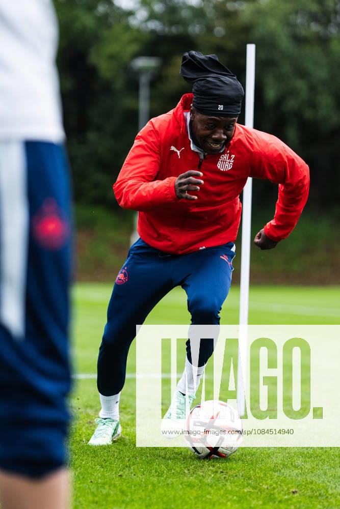 SOCCER - UEFA EL, RBS vs Milan SALZBURG,AUSTRIA,14.OCT.26 - SOCCER - UEFA Europa League, Red Bull Salzburg vs AC Milan, preview, training RBS. Image shows Edmund Baidoo (RBS). GEPAxpictures Arellano