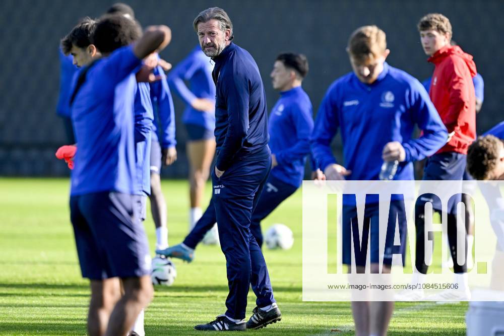 KAA Gent v AGF Aarhus - UEFA Conference League Media Activities 14 10 2026 GENT, BELGIUM - OCTOBER 14 : De Mil Rik head coach of KAA Gent pictured during a training session ahead of the UEFA Conference League 2026 27 League Phase matchday 1 match between KAA Gent and AGF Aarhus on October 14, 2026 in Gent, Belgium, 14 10 2026 Gent Belgium