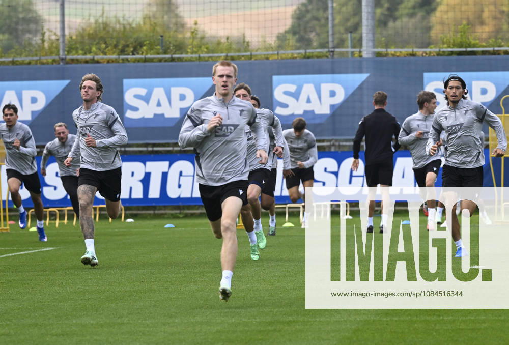 Hoffenheim complete preparations for UEFA Europa League clash with Besiktas SINSHEIM, GERMANY - OCTOBER 14: Hoffenheim players take part in a training drill at the club s facilities under head coach Christian Ilzer ahead of their UEFA Europa League Matchday 2 game against Besiktas in Sinsheim, Germany, on October 14, 2026. Halil Sagirkaya Anadolu Sinsheim Germany. Editorial use only. Please get in touch for any other usage.
