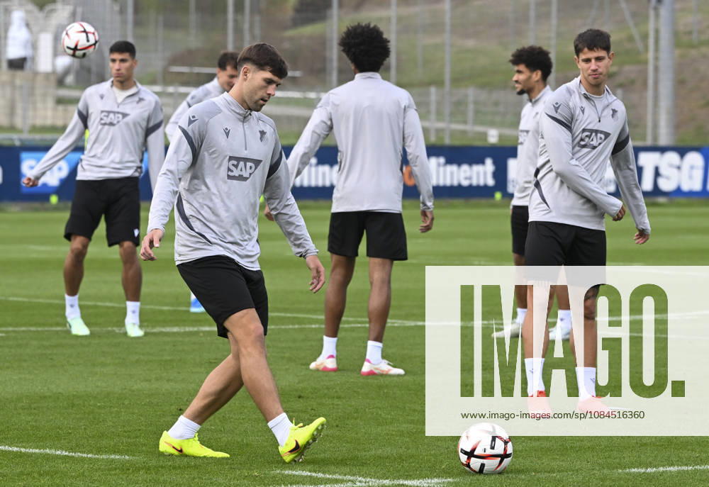 Hoffenheim complete preparations for UEFA Europa League clash with Besiktas SINSHEIM, GERMANY - OCTOBER 14: Hoffenheim players take part in a training drill at the club s facilities under head coach Christian Ilzer ahead of their UEFA Europa League Matchday 2 game against Besiktas in Sinsheim, Germany, on October 14, 2026. Halil Sagirkaya Anadolu Sinsheim Germany. Editorial use only. Please get in touch for any other usage.
