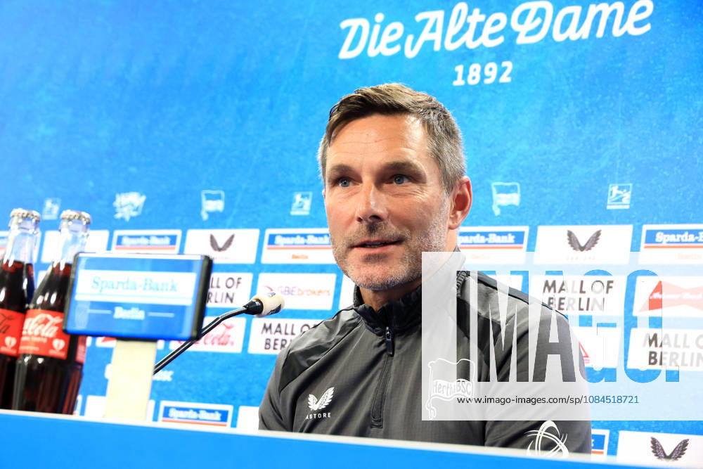 DEU GER, Fussball , 2.Fussballbundesliga, Saison 2026 2027, Sportforum, Hertha BSC, Pressekonferenz Cheftrainer Stefan Leitl ( Hertha BSC Berlin ) 2. Liga: DFB DFL regulations prohibit any use of photographs as image sequences and or quasi-video) nordphoto GmbH Engler Berlin Sportforum Berlin Deutschland